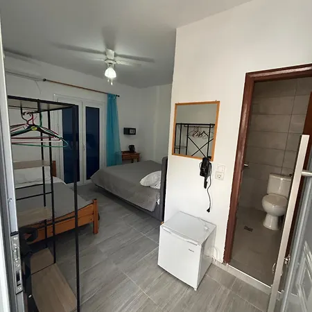 Scirocco Guest house *