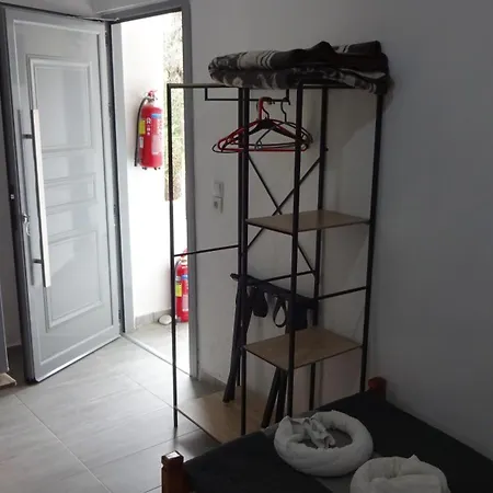 Scirocco Guest house Loutro